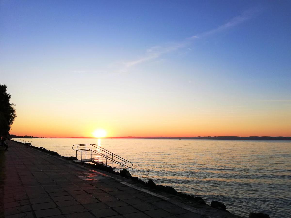 Bella Golden Beach Siófok Exterior foto